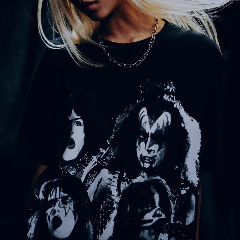 Kiss - GROUP BLOODY LOGO T-SHIRT
